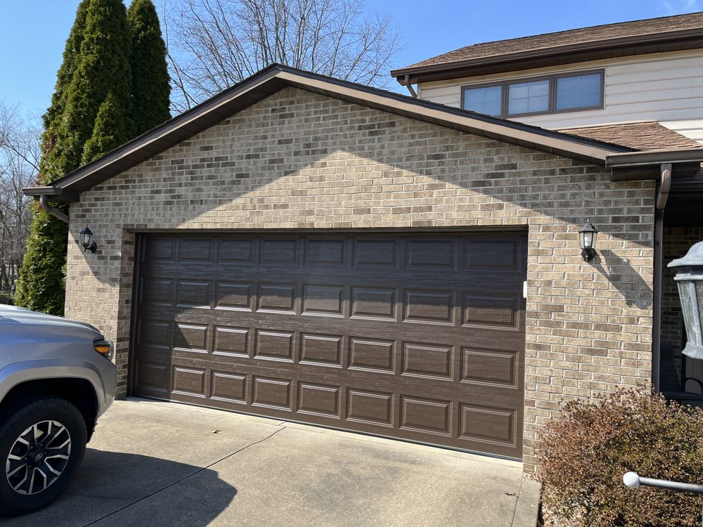 Scotts Garage Doors - Garage Door Contractor in Jeannette, PA