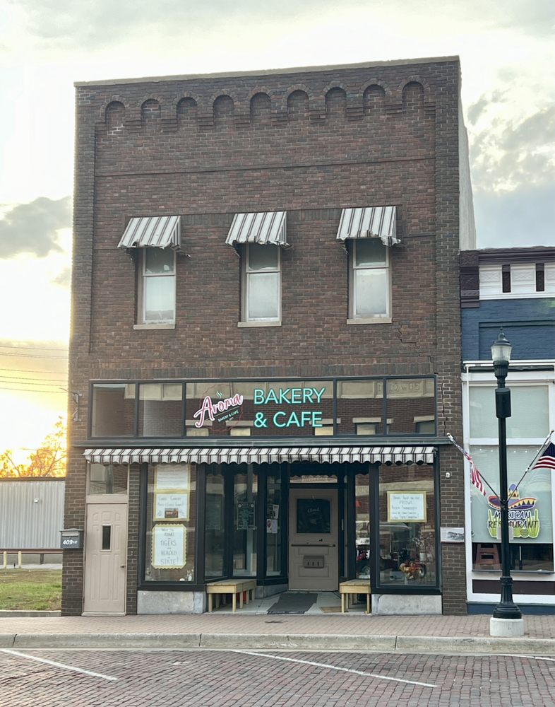 AROMA BAKERY & CAFE Updated September 2024 409 Walker St, Woodbine