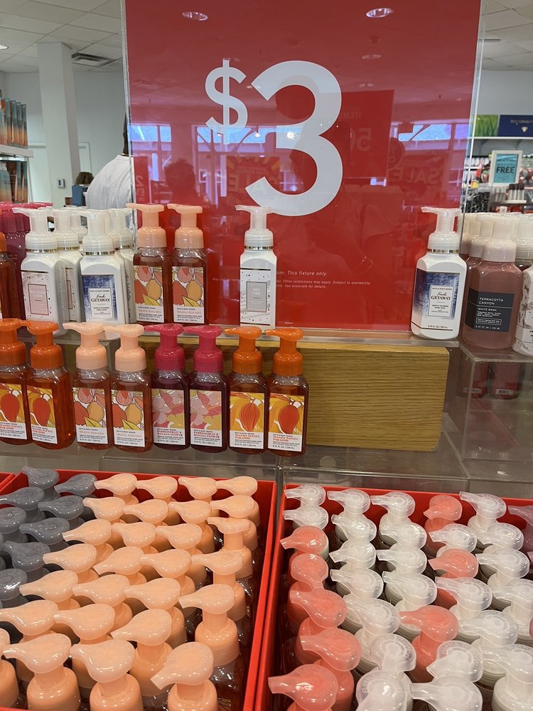 BATH & BODY WORKS Updated September 2024 10 Photos 314 Flat Rock Pl, Westbrook