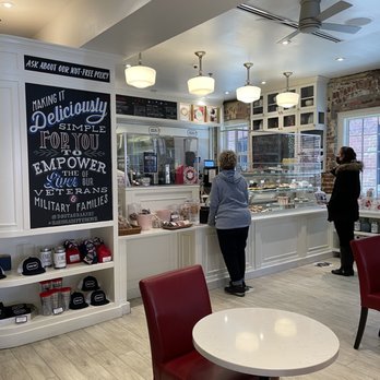 Dog Tag Bakery - Bakeries Near Me - Washington, DC, District of Columbia