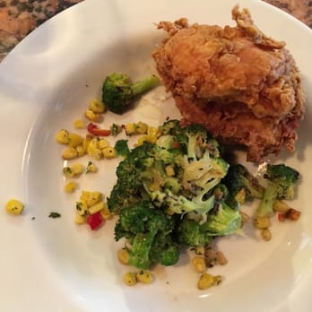 Ben's Next Door - Fried chicken breast- I substituted the mash for broccoli - Bars Near Me - Washington, DC, District of Columbia