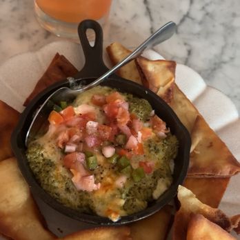 Le Champion - Coffee & Tea Near Me - Kansas City, Missouri
