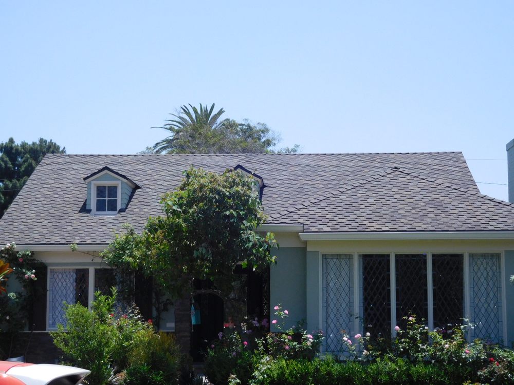 Slide of United Roofing