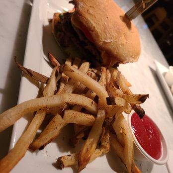 Frida's - Impossible burger with skinny fries - Vegetarian Near Me - University City, Missouri Frida's - Impossible burger with skinny fries - Vegetarian Near Me - University City, Missouri