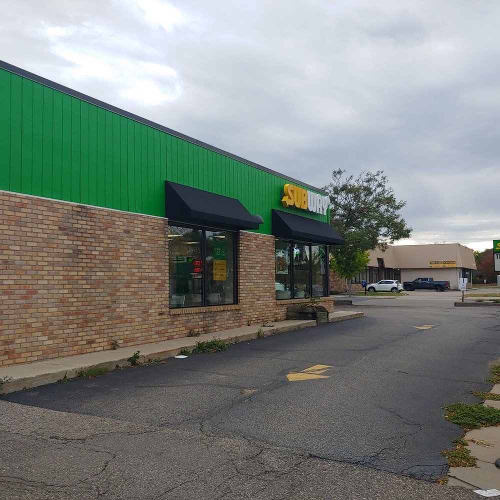 Subway - a brick building with a green awning - Fast Food Near Me - Farmington, Minnesota Subway - a brick building with a green awning - Fast Food Near Me - Farmington, Minnesota