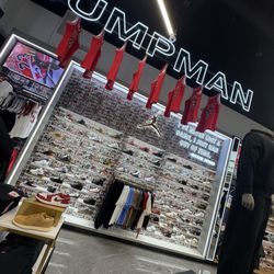 Shoe Palace