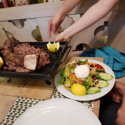 Spiller - Tomahawk steak w/sides €48.00