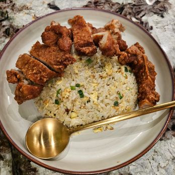 Supreme Dumpling Stonestown - chicken and fried rice - Dim Sum Near Me - San Francisco, California Supreme Dumpling Stonestown - chicken and fried rice - Dim Sum Near Me - San Francisco, California