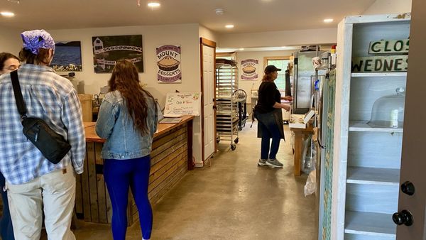 Mount Desserts, Homemade Pies by null