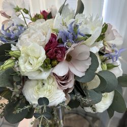 Rolling Ridge Floral Design - Bridal bouquet