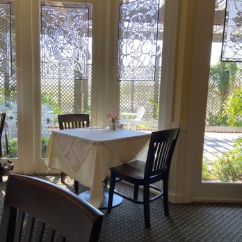 Cafe M Bloomers A Restaurant - Beautiful view - Desserts Near Me - Navasota, Texas