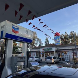 Chevron - Gas and 7-11