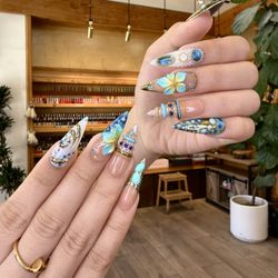 Gloss Nail Spa
