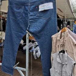 Waterlooplein Markt - Need that big ass pair of jeans?