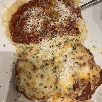 Olive Garden Italian Restaurant - Chicken Parmigiana - Italian Near Me - Burbank, California Olive Garden Italian Restaurant - Chicken Parmigiana - Italian Near Me - Burbank, California