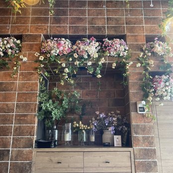 Terra - Cute decor - Modern European Near Me - Brooklyn, New York