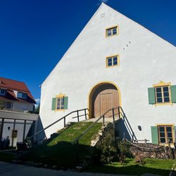 Pöltner Hof - The entrance to the hotel