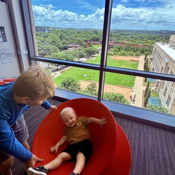 Austin Central Library - Libraries Near Me - Austin, Texas