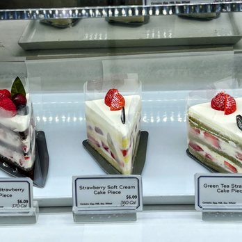 Paris Baguette - Cake slices - Bakeries Near Me - Philadelphia, Pennsylvania