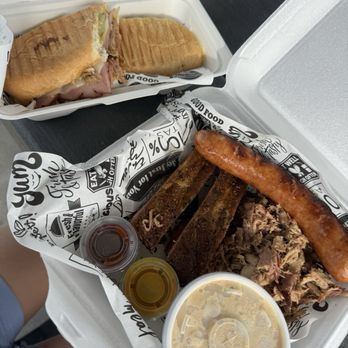 MRBL Bbq - Food Trucks Near Me - New Smyrna Beach, Florida MRBL Bbq - Food Trucks Near Me - New Smyrna Beach, Florida