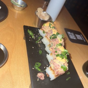 SUSHI-SAN - Spicy Tuna - Sushi Bars Near Me - Chicago, Illinois