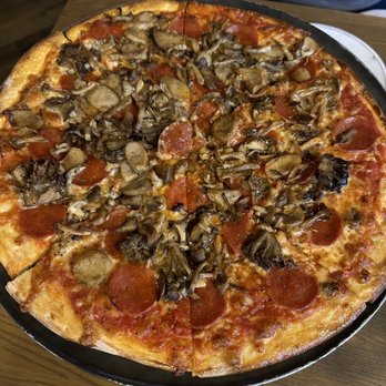 Poco Fiasco - Pepperoni mushroom pizza. - Pizza Near Me - Dallas, Texas
