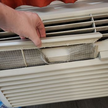 Motel 6 - Both air filter ripped up and broken - Hotels Near Me - Rolling Meadows, Illinois