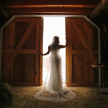 Mallory Munson Photography - Colorado Bride in Barn - Session Photography Near Me