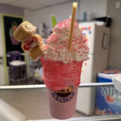 Da' Bayou Snowballs - Strawberry Juju Shake