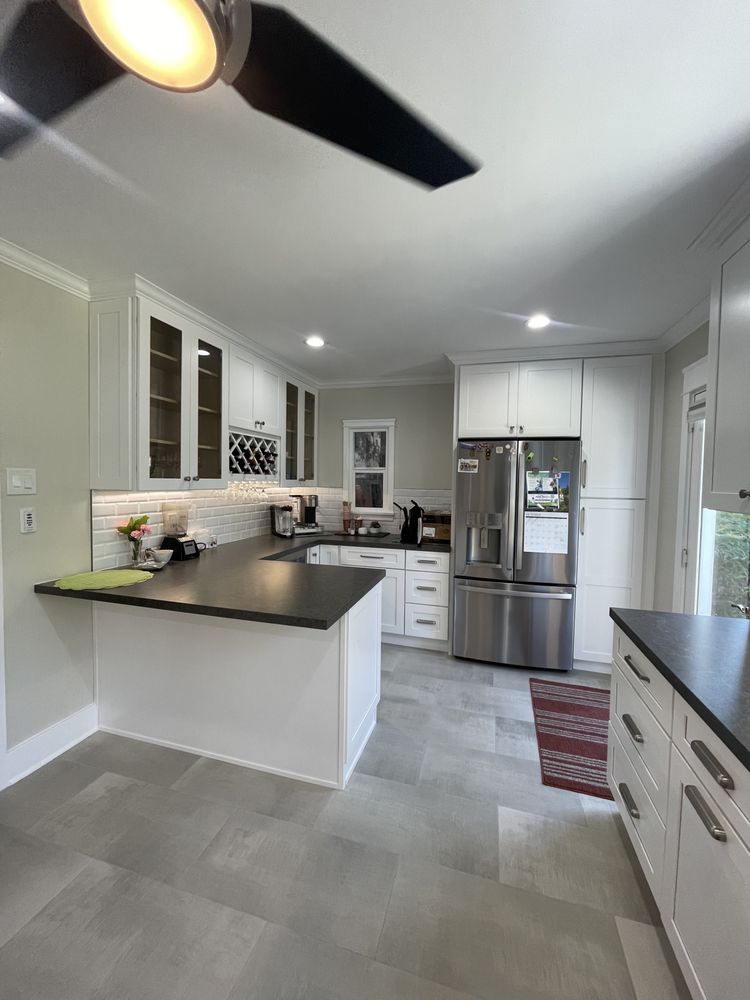 Slide of Blackstone Remodeling