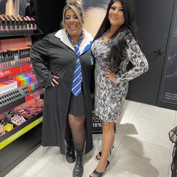 MAC Cosmetics - Cosmetics & Beauty Supply Near Me - Jacksonville, Florida MAC Cosmetics - Cosmetics & Beauty Supply Near Me - Jacksonville, Florida