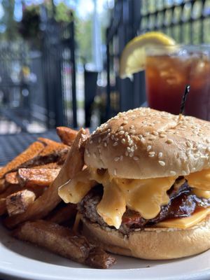 Sidetrack Bar and Grill by null