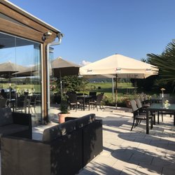 Golfplatz Valley - Tolle Terrasse, leider von lauter Musik beschallt