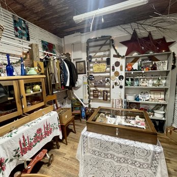 The Mulberry Bush - Antiques Near Me - Clinton, Oklahoma The Mulberry Bush - Antiques Near Me - Clinton, Oklahoma