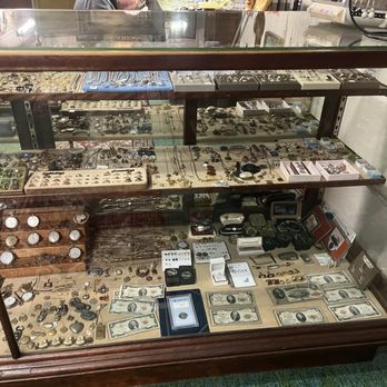 Salewsky's Jewelry - Jewelry Near Me - Centralia, Washington Salewsky's Jewelry - Jewelry Near Me - Centralia, Washington