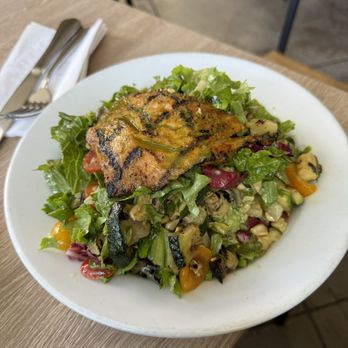 Fresh Corn Grill - FCG Salad w Salmon - Pizza Near Me - West Hollywood, California Fresh Corn Grill - FCG Salad w Salmon - Pizza Near Me - West Hollywood, California