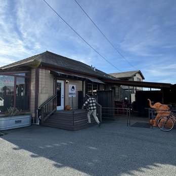 Granola's Coffee House - Outside - Coffee & Tea Near Me - Half Moon Bay, California Granola's Coffee House - Outside - Coffee & Tea Near Me - Half Moon Bay, California