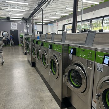 Oliver Drive Laundromat - Different size washers - Laundromat Near Me - Hayward, California Oliver Drive Laundromat - Different size washers - Laundromat Near Me - Hayward, California