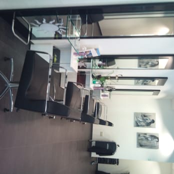 Compagnia Belleza - Hair Salons Near Me - Lörrach, BW