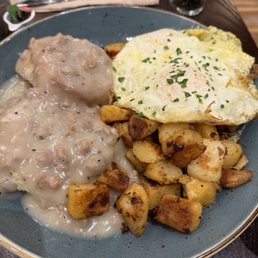 Biscuits & Turkey Sausage Gravy With Eggs