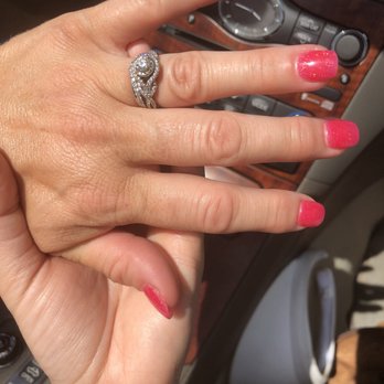 Bella Nail Palais - Nail Salons Near Me - Murfreesboro, Tennessee