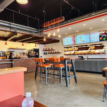 California Bun - Interior/counter - Cafes Near Me - Moorpark, California