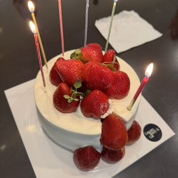 Concerto Bakery - Strawberry Cake - large - Bakeries Near Me - Los Angeles, California
