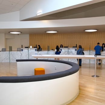 UMe Credit Union - Teller Line - Banks & Credit Unions Near Me - Burbank, California