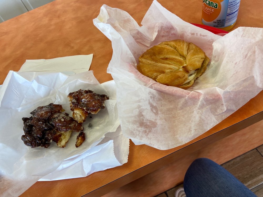 Mary lee donuts near me