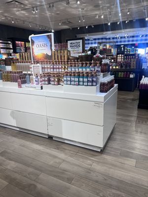 BATH & BODY WORKS - Updated February 2026 - 16 Photos & 15 Reviews