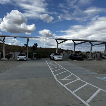 The Mill at 43 Ranch - Tesla supercharge, probably one of the best locations. - Olive Oil Near Me - San Ardo, California