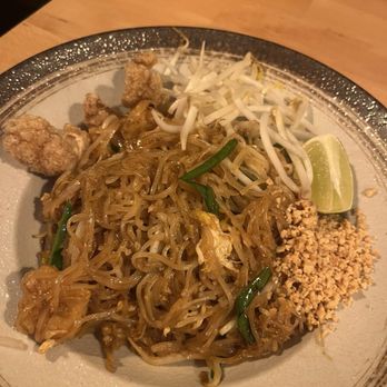 Arom Dee Thai - Tofu pad Thai - Thai Near Me - Brooklyn, New York Arom Dee Thai - Tofu pad Thai - Thai Near Me - Brooklyn, New York