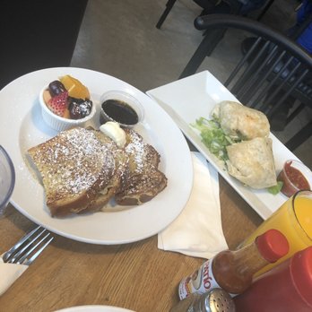Cafe Dantorels - French toast and breakfast burrito - Cafes Near Me - Sacramento, California Cafe Dantorels - French toast and breakfast burrito - Cafes Near Me - Sacramento, California