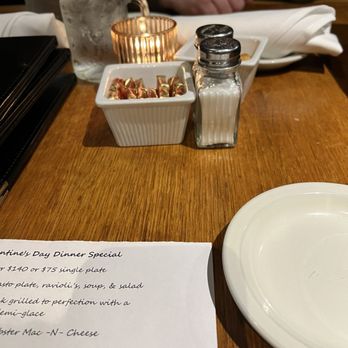 Double D Steak - Table setting - American Near Me - Fortuna, California Double D Steak - Table setting - American Near Me - Fortuna, California
